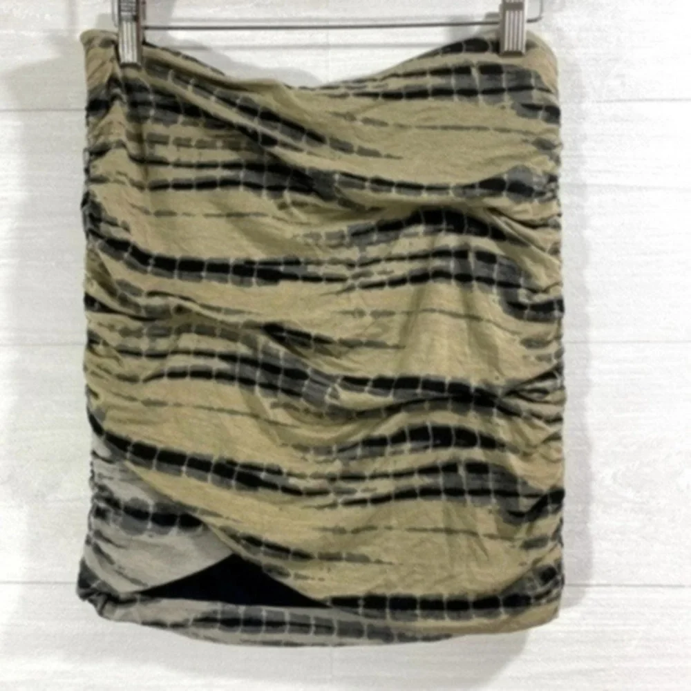 Free People Medium elastic ruched mini skirt